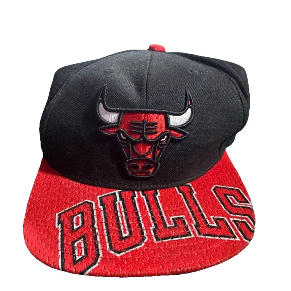 Chicago Bulls Mitchell & Ness Snapback Hat Original Fit Black Red O G SnapBack !